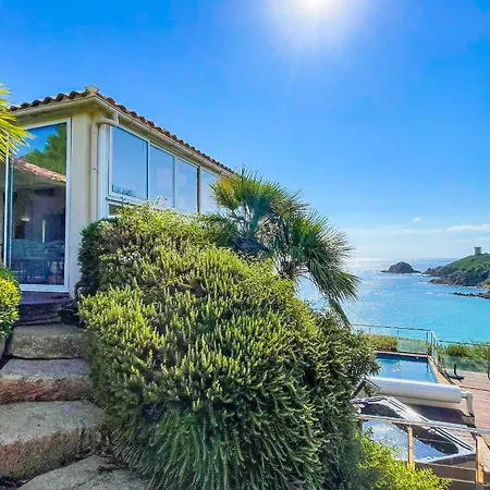 Stella Villa *